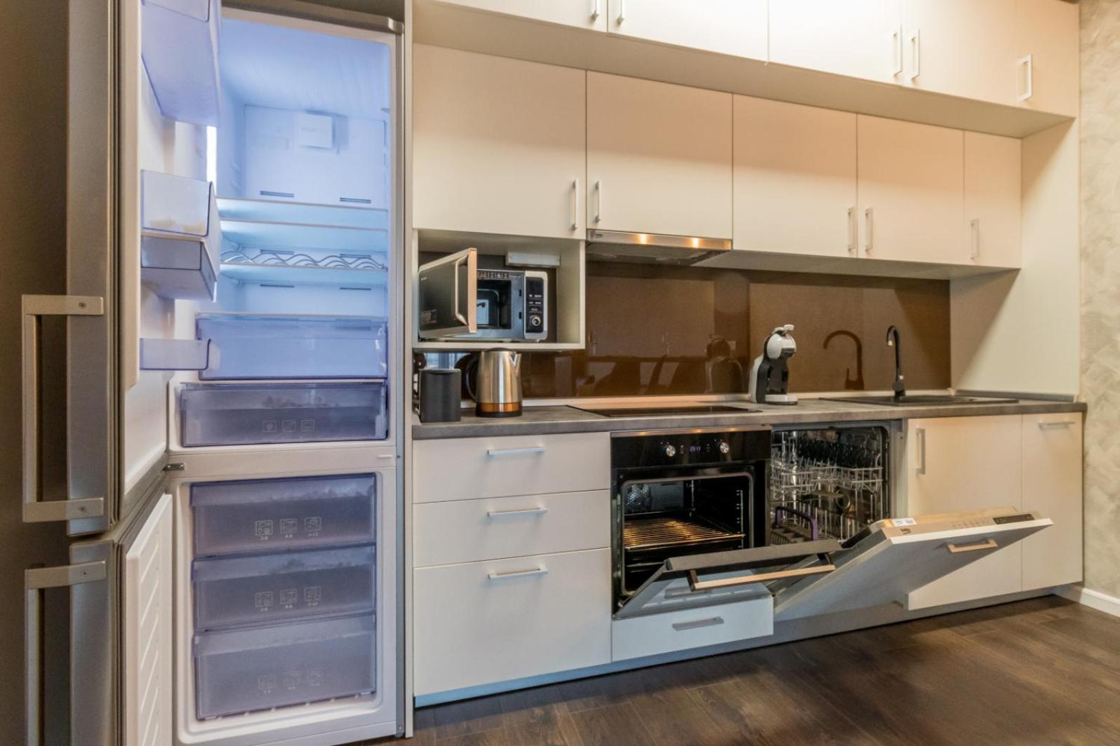 Modern Downtown Apartment Клуж-Напока Екстериор снимка