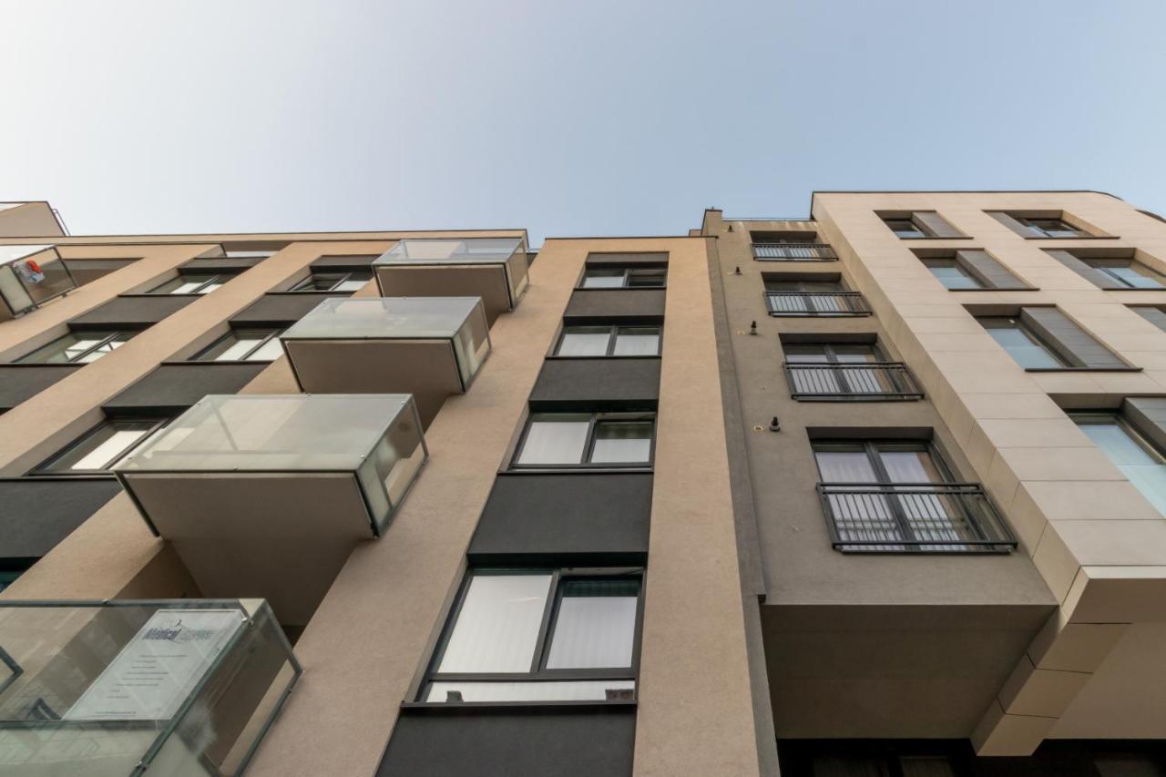 Modern Downtown Apartment Клуж-Напока Екстериор снимка
