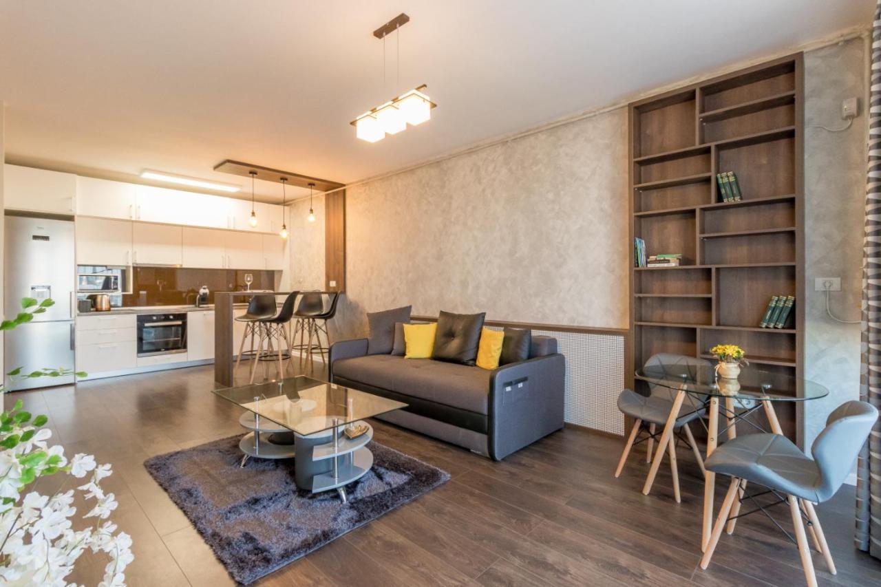 Modern Downtown Apartment Клуж-Напока Екстериор снимка